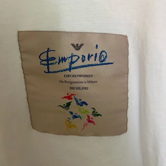 Like new, Armani Chic white logo patch tee in perfect condition, size S-M - Picture 3 of 5